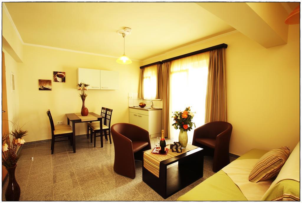 Comfort Hotel Apartments Rhodes City Oda fotoğraf